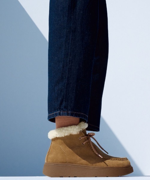 fitflop(フィットフロップ)の「【fitflop】GEN-FF スエード シアリング レースアップ ブーツ(ブーツ・レディース・タン/ブラック/ベージュ系・US5/US8)」の19枚目の写真