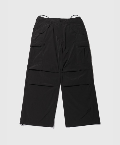 ADAM ET ROPE'(アダムエロペ)の「ブラックミリタリー カーゴパンツ(その他パンツ・メンズ・ブラック・L/M)」の1枚目の写真