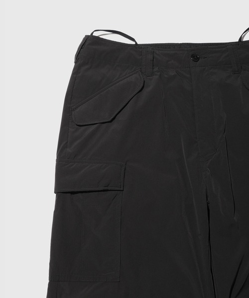 ADAM ET ROPE'(アダムエロペ)の「ブラックミリタリー カーゴパンツ(その他パンツ・メンズ・ブラック・L/M)」の3枚目の写真