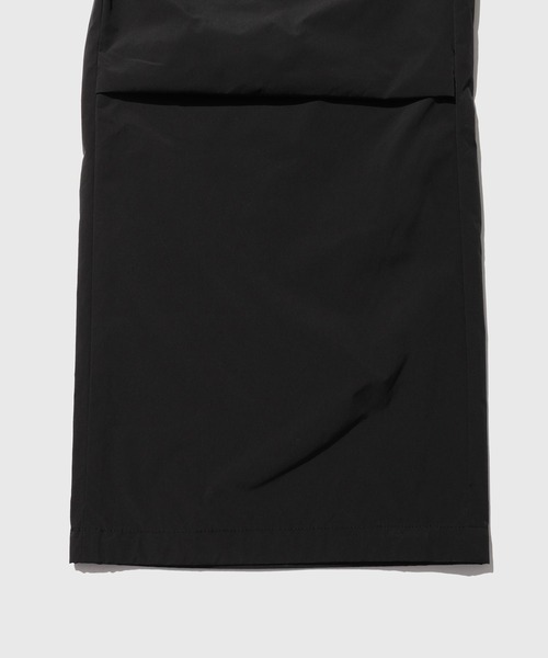 ADAM ET ROPE'(アダムエロペ)の「ブラックミリタリー カーゴパンツ(その他パンツ・メンズ・ブラック・L/M)」の4枚目の写真