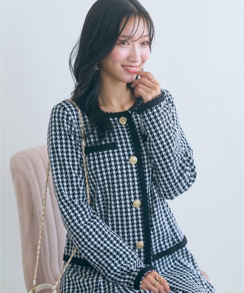 marun(マルン)の「<大きいサイズ>千鳥チェックジャガードジャケット風カーディガン marun(カーディガン/ボレロ・レディース・ブラック/ブラウン・5L/4L/3L/LL/L)」の2枚目の写真