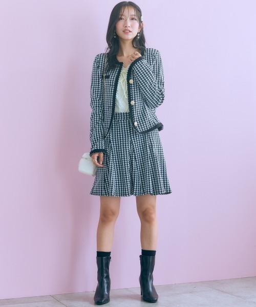 marun(マルン)の「<大きいサイズ>千鳥チェックジャガードジャケット風カーディガン marun(カーディガン/ボレロ・レディース・ブラック/ブラウン・5L/4L/3L/LL/L)」の5枚目の写真