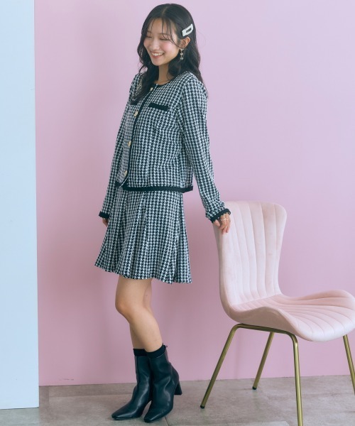 marun(マルン)の「<大きいサイズ>千鳥チェックジャガードジャケット風カーディガン marun(カーディガン/ボレロ・レディース・ブラック/ブラウン・5L/4L/3L/LL/L)」の8枚目の写真