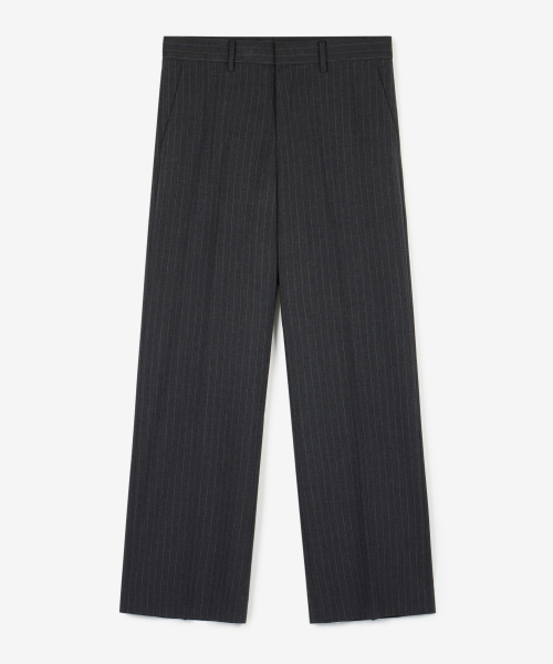 TNGT(ティーエヌジーティー)の「Wide Fit Pin Stripe Pants (Dark Grey) TNPA6F108CG(スラックス・メンズ・その他・90/82/78/86)」の2枚目の写真