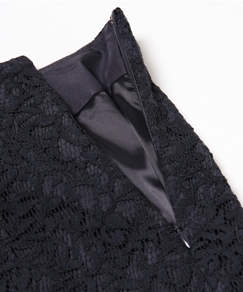 LIMITLESS LUXURY(リミットレスラグジュアリー)の「マーメイドレーススカート◆(スカート・レディース・ホワイト/ネイビー・36/38)」の9枚目の写真