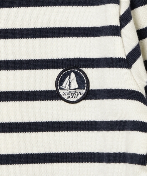 PETIT BATEAU(プチバトー)の「マリニエールプルオーバー(Tシャツ/カットソー・キッズ・ホワイト×ネイビー・3YEAR/5YEAR/4YEAR)」の4枚目の写真
