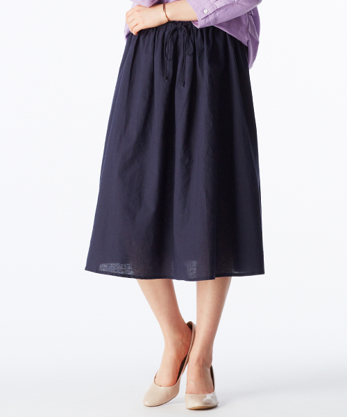 IEDIT（イディット）の「ミルブロウズ　ワンピースみたいに着られるコットンリネンのシャツ＆スカートセットアップ / シャツワンピース（シャツワンピース・レディース・ベージュ/ネイビー・XX-LARGE/LARGE/SMALL/MEDIUM/X-LARGE）」の4枚目の写真