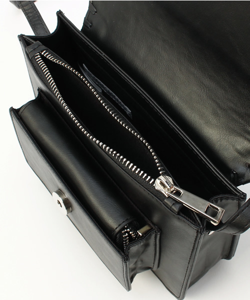 MOUSSY（マウジー）の「STITCH SMALL BAG（ショルダーバッグ・レディース・ベージュ/ライトブルー/ブラック・FREE）」の7枚目の写真