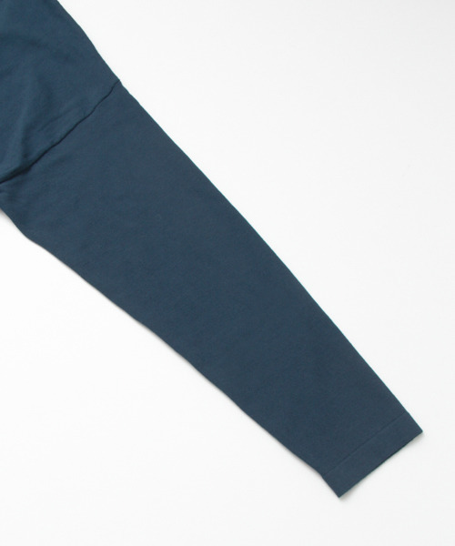 WORK NOT WORK URBAN RESEARCH（ワークノットワークアーバンリサーチ）の「WORK NOT WORK HIGH GAUZE LONG CARDIGAN （カーディガン/ボレロ・レディース・ベージュ/ブラック/ブルー・FREE）」の4枚目の写真