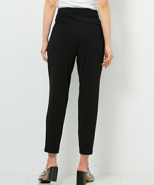 STUDIOUS（ステュディオス）の「2タッククロップドパンツ（スラックス・レディース・ブラック/ベージュ・36/38/34）」の5枚目の写真