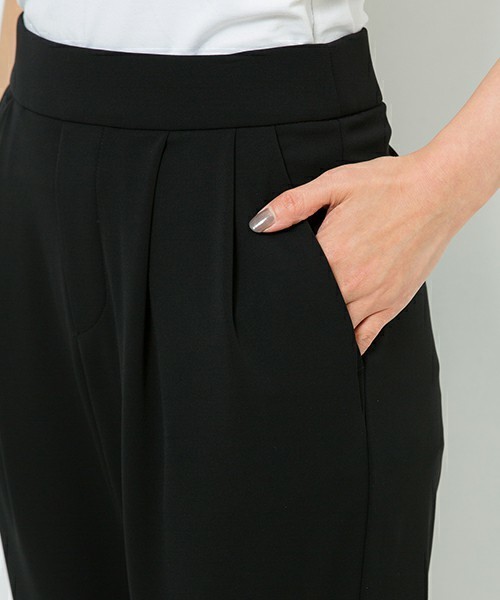 STUDIOUS（ステュディオス）の「2タッククロップドパンツ（スラックス・レディース・ブラック/ベージュ・36/38/34）」の9枚目の写真