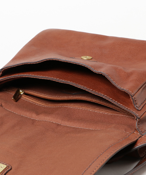 FOSSIL（フォッシル）の「MADDIE　SMALL CROSSBODY　ZB6861(3)（ショルダーバッグ・レディース・ネイビー/ブラック/ワイン/ライトグレー/ブラウン・FREE）」の9枚目の写真