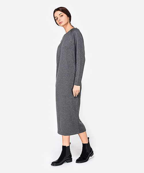 CHARLES & KEITH(チャールズ & キース)の「ベーシックチェルシーブーツ / BASIC CHELSEA BOOTS(ブーツ・レディース・ブラウン/ブラック/マルチ・23cm/22.5cm/24.5cm/23.5cm/25cm/25.5cm)」の15枚目の写真
