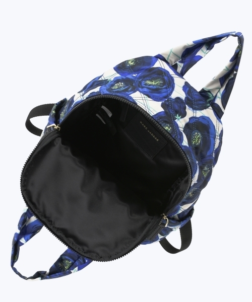 美品　Marc by Marc Jacobs ナイロンフラワープリントリュック MARC JACOBS（マークジェイコブス）の「QUILTED NYLON PRINTED