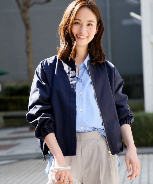 GLOBAL WORK(グローバルワーク)の「ノーカラーブルゾン/780390(ブルゾン・レディース・カーキ/ネイビー/ライトピンク・LARGE/MEDIUM)」の2枚目の写真