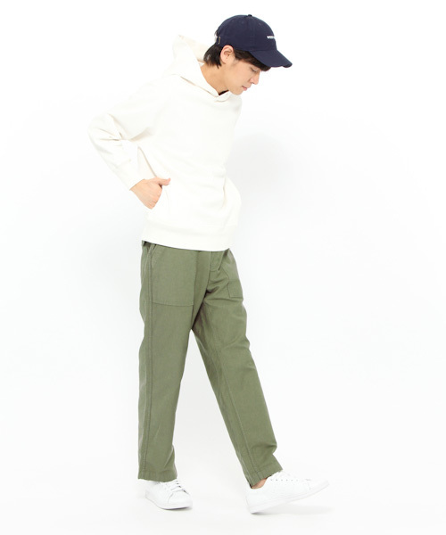 LAKOLE(ラコレ)の「バックサテンベイカーパンツ / LAKOLE(その他パンツ・メンズ・ネイビー/オリーブ・SMALL/MEDIUM/LARGE)」の5枚目の写真