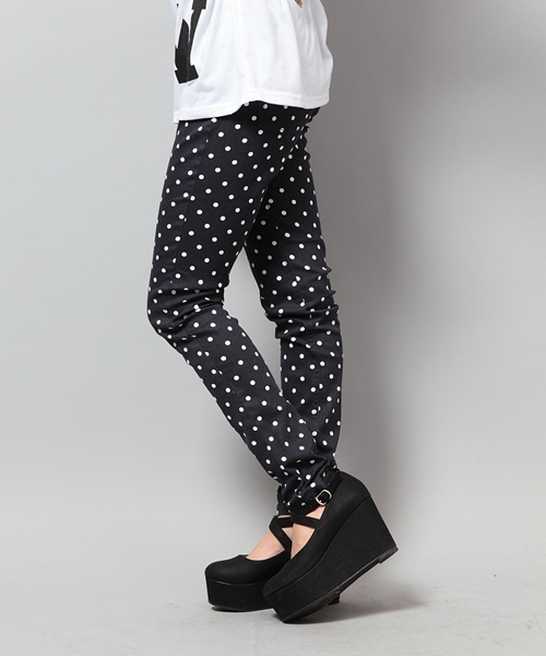 WEGO（ウィゴー）の「WEGO/クロスウェッジパンプス（パンプス・レディース・ブラック/パープル・23.5/24.5）」の12枚目の写真