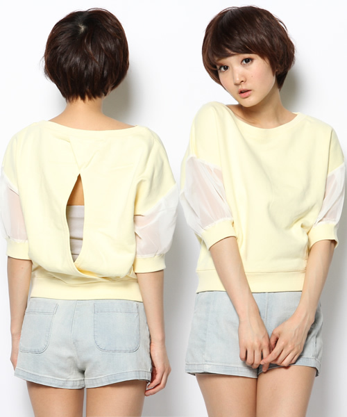 Chico（チコ）の「BACK開きｼｮｰﾄSWT（Tシャツ/カットソー・レディース・イエロー/ライトブルー/アイボリー・FREE）」の3枚目の写真