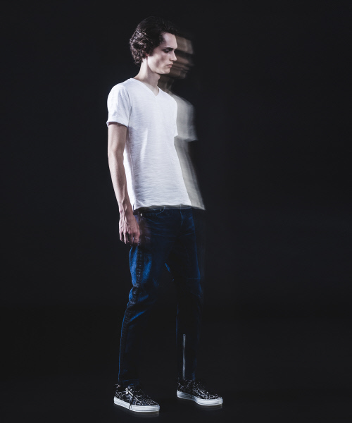 5351 POUR LES HOMMES（ゴーサンゴーイチプールオム）の「カスタムジョガースキニーデニム（デニムパンツ・メンズ・ブラック/インディゴブルー・44/46/48）」の22枚目の写真