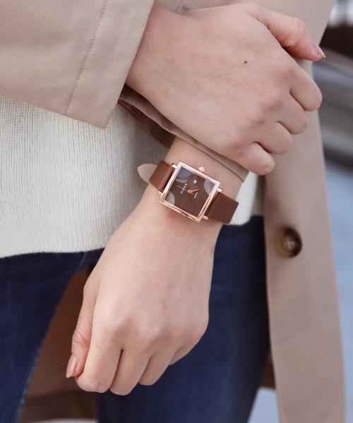 florist（フローリスト）の「【VISER】シンプルレトロカラースクエアウォッチ（アナログ腕時計・レディース・ホワイト/ブラック/パープル/ネイビー/ブラウン・FREE）」の4枚目の写真