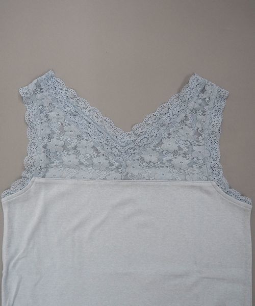 tiptop(ティップトップ)の「Vネックレースタンクトップ(タンクトップ・レディース・オフホワイト/ブラック/サックスブルー・FREE)」の9枚目の写真