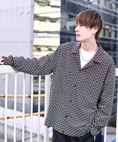 kutir(クティール)の「【ビッグシルエット】オープンカラーシャツ(シャツ/ブラウス・メンズ・チャコールグレー/ライトグレー/ブラック/ベージュ/ネイビー/オフホワイト/グリーン/ライトベージュ・MEDIUM/LARGE)」の8枚目の写真