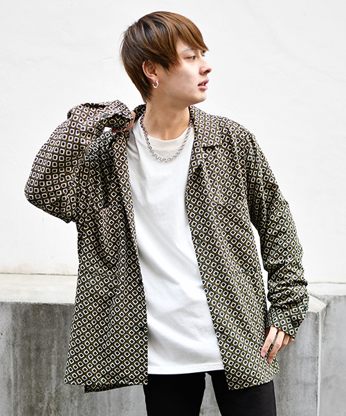 kutir(クティール)の「【ビッグシルエット】オープンカラーシャツ(シャツ/ブラウス・メンズ・チャコールグレー/ライトグレー/ブラック/ベージュ/ネイビー/オフホワイト/グリーン/ライトベージュ・MEDIUM/LARGE)」の1枚目の写真