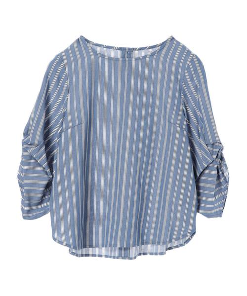 YECCA VECCA（イェッカヴェッカ）の「P.袖タックデザインブラウス（シャツ/ブラウス・レディース・ホワイト系その他5/ブルー系その他6・FREE）」の4枚目の写真