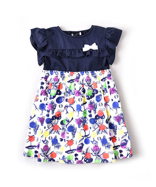 BeBe（ベベ）の「BeBe/天竺フルーツレインボープリントワンピース（ワンピース・キッズ・ネイビー・120/90/140/150/100/110/130）」の2枚目の写真