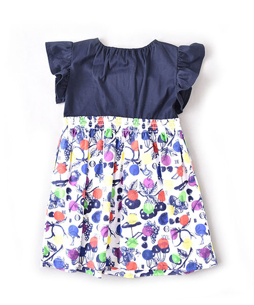 BeBe（ベベ）の「BeBe/天竺フルーツレインボープリントワンピース（ワンピース・キッズ・ネイビー・120/90/140/150/100/110/130）」の3枚目の写真