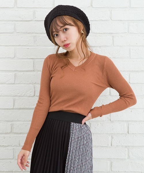 SpRay(スプレイ)の「Vニット(ニット/セーター・レディース・ホワイト/ブラック/レンガ/ブラウン/ライトベージュ/カーキ/パープル・FREE)」の7枚目の写真