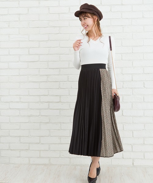 SpRay(スプレイ)の「Vニット(ニット/セーター・レディース・ホワイト/ブラック/レンガ/ブラウン/ライトベージュ/カーキ/パープル・FREE)」の17枚目の写真