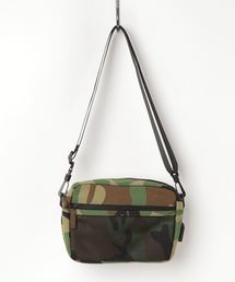 USB・CHARGING・ZIPショルダーBAG