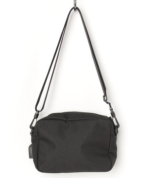 JACKROSE(ジャックローズ)の「USB・CHARGING・ZIPショルダーBAG(ショルダーバッグ・メンズ・ブラック/カモフラージュ・FREE)」の4枚目の写真