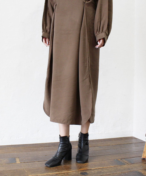 MODE ROBE(モードローブ)の「デザインワンピース(ワンピース・レディース・ブラック/ブラウン/ベージュ・FREE)」の6枚目の写真