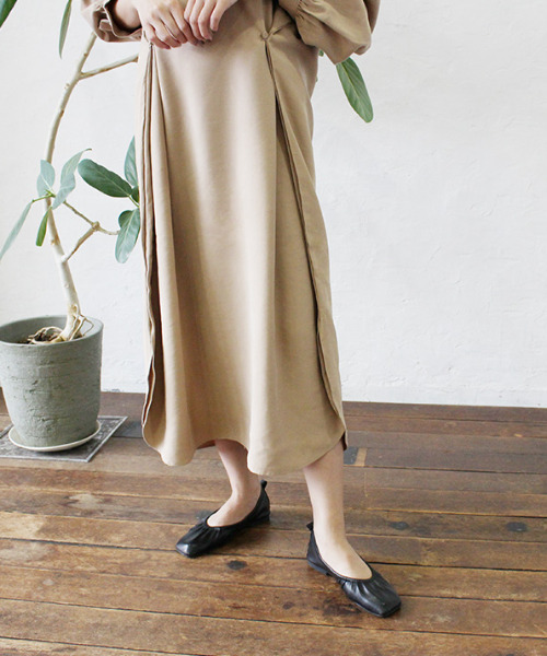 MODE ROBE(モードローブ)の「デザインワンピース(ワンピース・レディース・ブラック/ブラウン/ベージュ・FREE)」の5枚目の写真