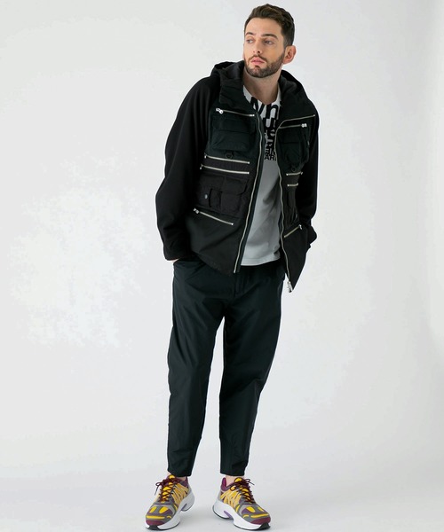 White Mountaineering】メッシュコントラストラグランラゲージパーカ