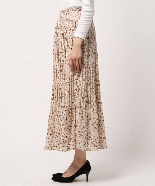 SpRay（スプレイ）の「花柄プリーツスカート（スカート・レディース・ブラック/オレンジ/ブルー/ライトベージュ・FREE）」の5枚目の写真