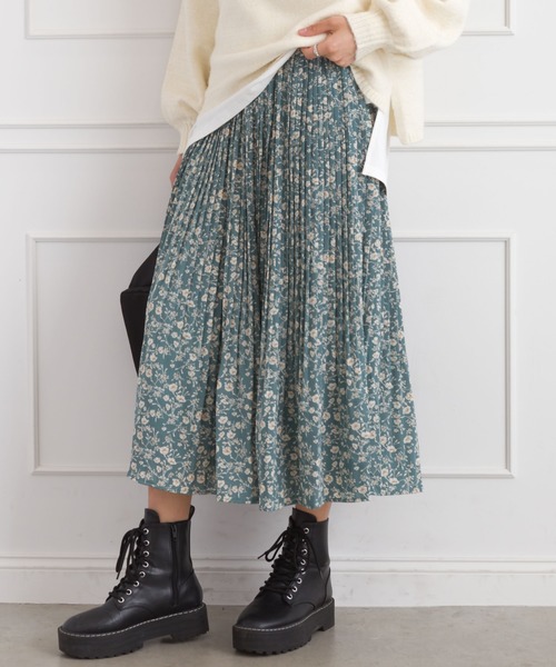 SpRay（スプレイ）の「花柄プリーツスカート（スカート・レディース・ブラック/オレンジ/ブルー/ライトベージュ・FREE）」の3枚目の写真