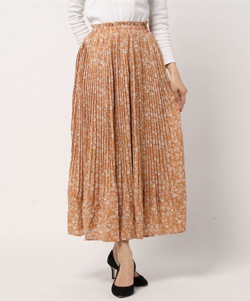 SpRay（スプレイ）の「花柄プリーツスカート（スカート・レディース・ブラック/オレンジ/ブルー/ライトベージュ・FREE）」の10枚目の写真