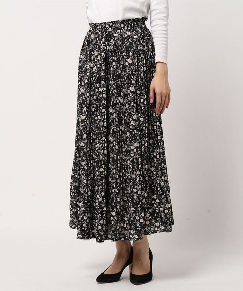 SpRay（スプレイ）の「花柄プリーツスカート（スカート・レディース・ブラック/オレンジ/ブルー/ライトベージュ・FREE）」の7枚目の写真