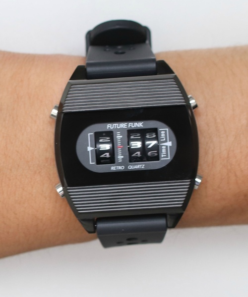 HIROB（ヒロブ）の「FUTURE FUNK FF104-BK-RB（デジタル腕時計・レディース・ブラック・FREE）」の2枚目の写真
