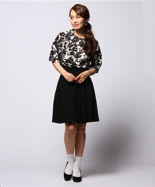 URBAN RESEARCH（アーバンリサーチ）の「UR 幾何カモフラスウェットプルオーバー（Tシャツ/カットソー・レディース・グレー系その他/ブラック系その他・FREE）」の7枚目の写真