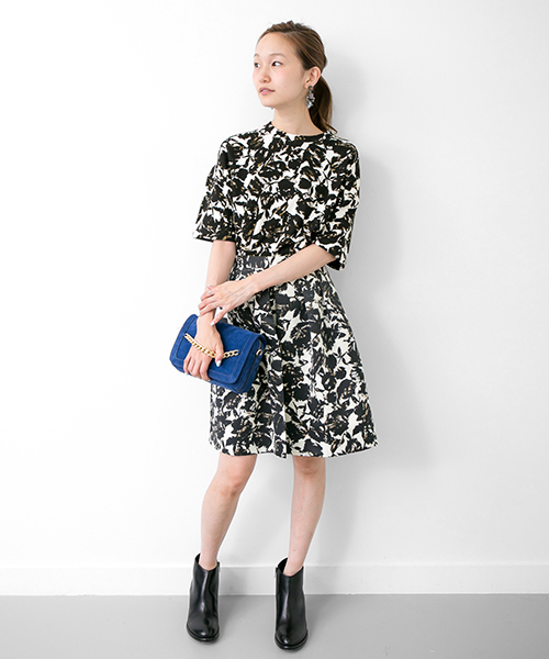 URBAN RESEARCH（アーバンリサーチ）の「UR 幾何カモフラスウェットプルオーバー（Tシャツ/カットソー・レディース・グレー系その他/ブラック系その他・FREE）」の3枚目の写真