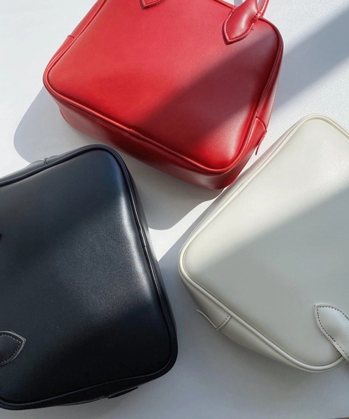 Port（ポート）の「トラぺゾイド ミニボストン ショルダー トートバッグ #（ボストンバッグ・レディース・ホワイト/ブラック/ブラウン/レッド/アイボリー/ライトブラウン・FREE）」の6枚目の写真