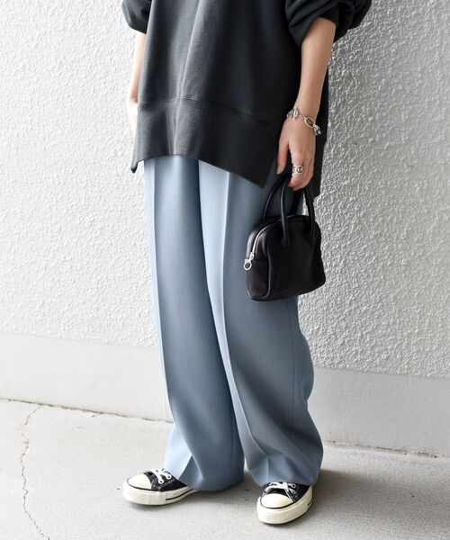 SHIPS（シップス）の「ツイルセミワイドパンツ（その他パンツ・レディース・オフホワイト/ダークグレー/ベージュ/ブルー・36/38/34/40）」の4枚目の写真