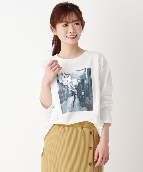 pink adobe（ピンクアドベ）の「◆【M-LL/USAコットン】フォトプリント ロンT（Tシャツ/カットソー・レディース・オフホワイト/ライトグレー/チャコールグレー/ベビーピンク・38/40/42）」の2枚目の写真