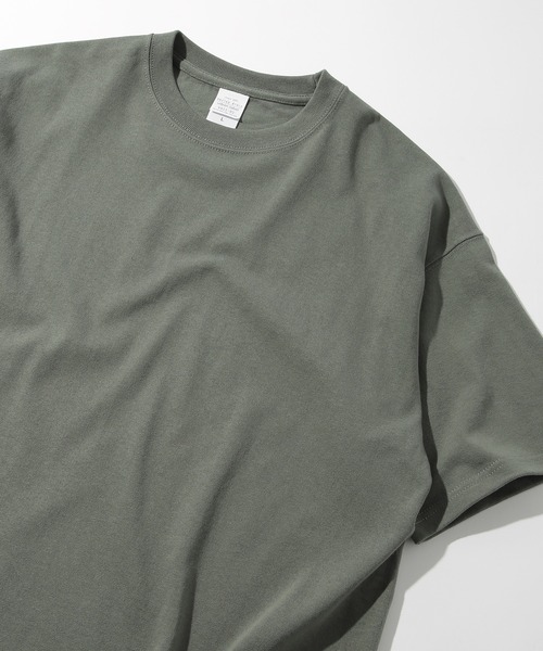 United Athle（ユナイテッドアスレ）の「1枚でも透けない、コスパ最高のTシャツ！【United Athle】9.1オンス マグナムウェイト ビッグシルエット プレミアムコットンTシャツ シンプル半袖無地T スーパーヘビーウェイト 厚手 綿100% ユニセックス 4411（Tシャツ/カットソー・メンズ・ホワイト/ブラック/カーキ/ナチュラル/グレイッシュブルー/グレー/ブルー系その他6/スモーキーグリーン系/ブラック系その他2/ネイビー・L/XL/M）」の7枚目の写真