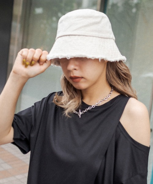 RASVOA(ラスボア)の「シンプルフリンジバケットハット(ハット・レディース・ブラック/オフホワイト・FREE)」の19枚目の写真