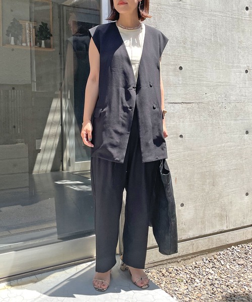 Omekashi(オメカシ)の「ダブルタックパンツ(スラックス・レディース・ブラック/パープル/アイボリー・38/36)」の15枚目の写真